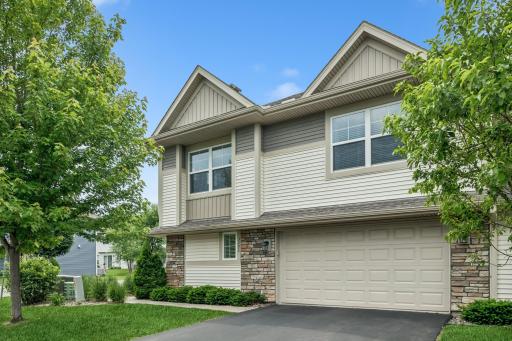 3292 Lakewood Trail, Saint Paul, MN 55129
