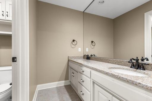 10701 Sonoma Ridge, Eden Prairie, MN 55347