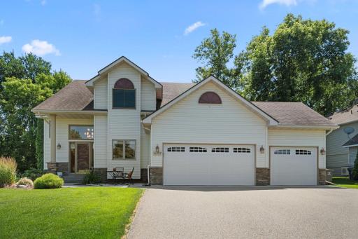 Welcome Home to 14353 Alabama Ave S, Savage! Convenient location with shops & restaurants within walking distance, easy access to CTY Rd 42, and close to schools!