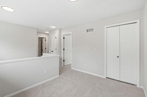8636 Wood Cliff Circle S, Bloomington, MN 55438