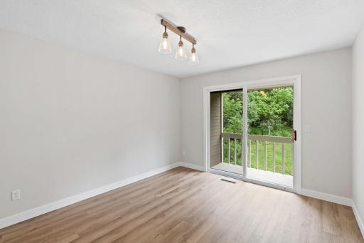 8636 Wood Cliff Circle S, Bloomington, MN 55438