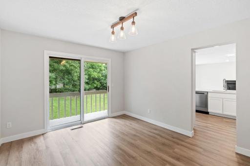 8636 Wood Cliff Circle S, Bloomington, MN 55438