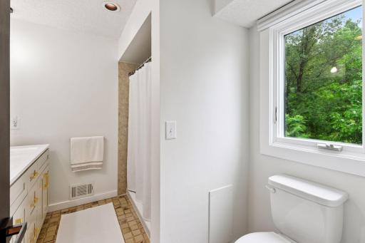 6641 Halstead Avenue, Mound, MN 55364