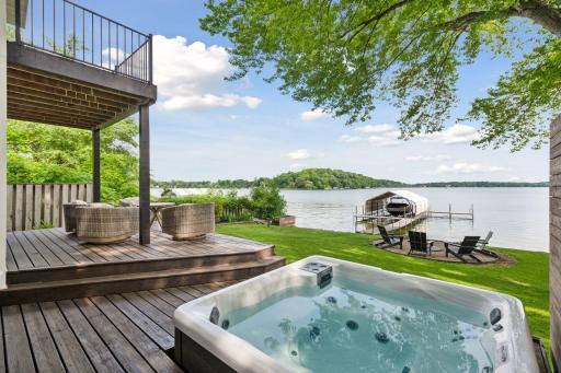 6641 Halstead Avenue, Mound, MN 55364