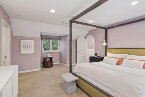 512 Janalyn Circle - Golden Valley, Minnesota