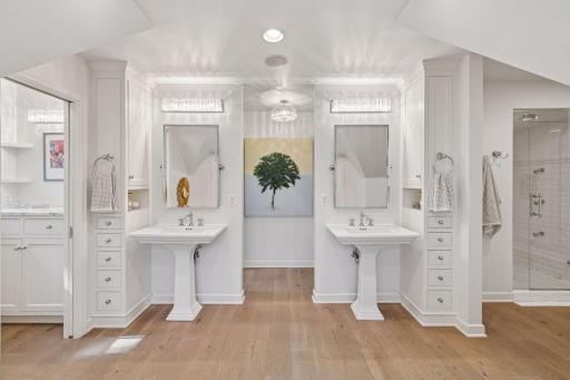 512 Janalyn Circle - Golden Valley, Minnesota