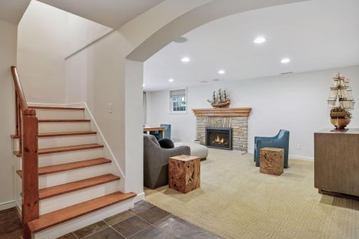 512 Janalyn Circle - Golden Valley, Minnesota