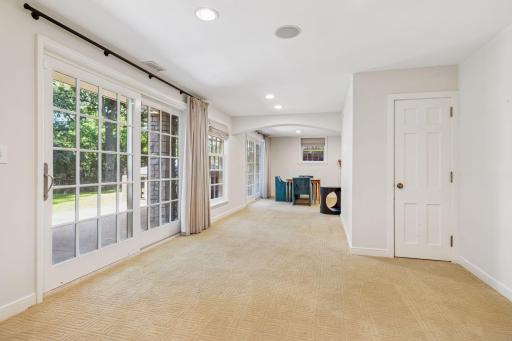 512 Janalyn Circle - Golden Valley, Minnesota