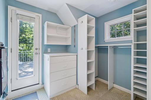 512 Janalyn Circle - Golden Valley, Minnesota