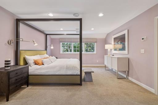 512 Janalyn Circle - Golden Valley, Minnesota