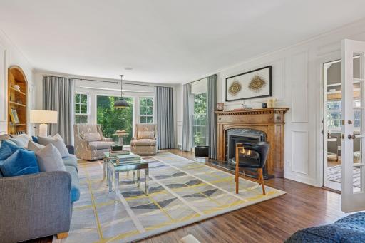 512 Janalyn Circle - Golden Valley, Minnesota