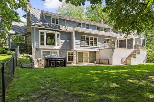 512 Janalyn Circle - Golden Valley, Minnesota