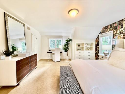 512 Janalyn Circle - Golden Valley, Minnesota