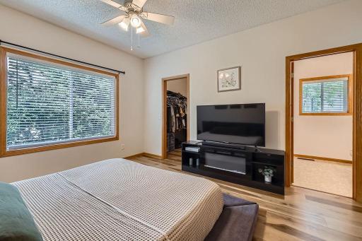 398 Bluebird Lane, Saint Paul, MN 55125