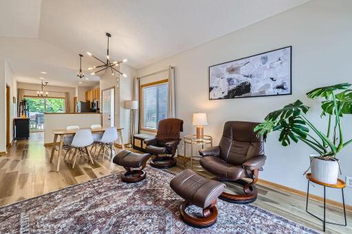 398 Bluebird Lane, Saint Paul, MN 55125