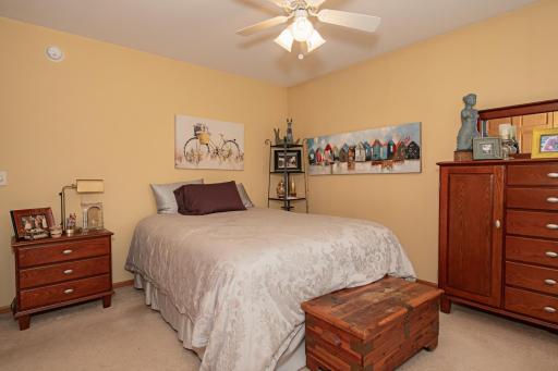 16 bedroom.jpg