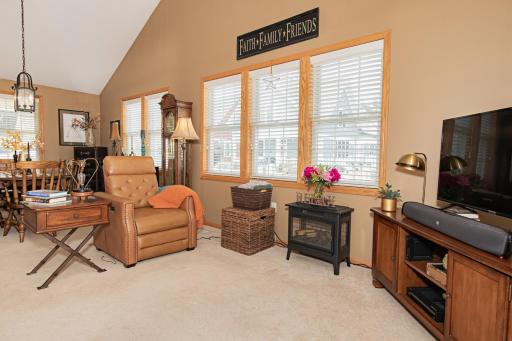 13 living room.jpg