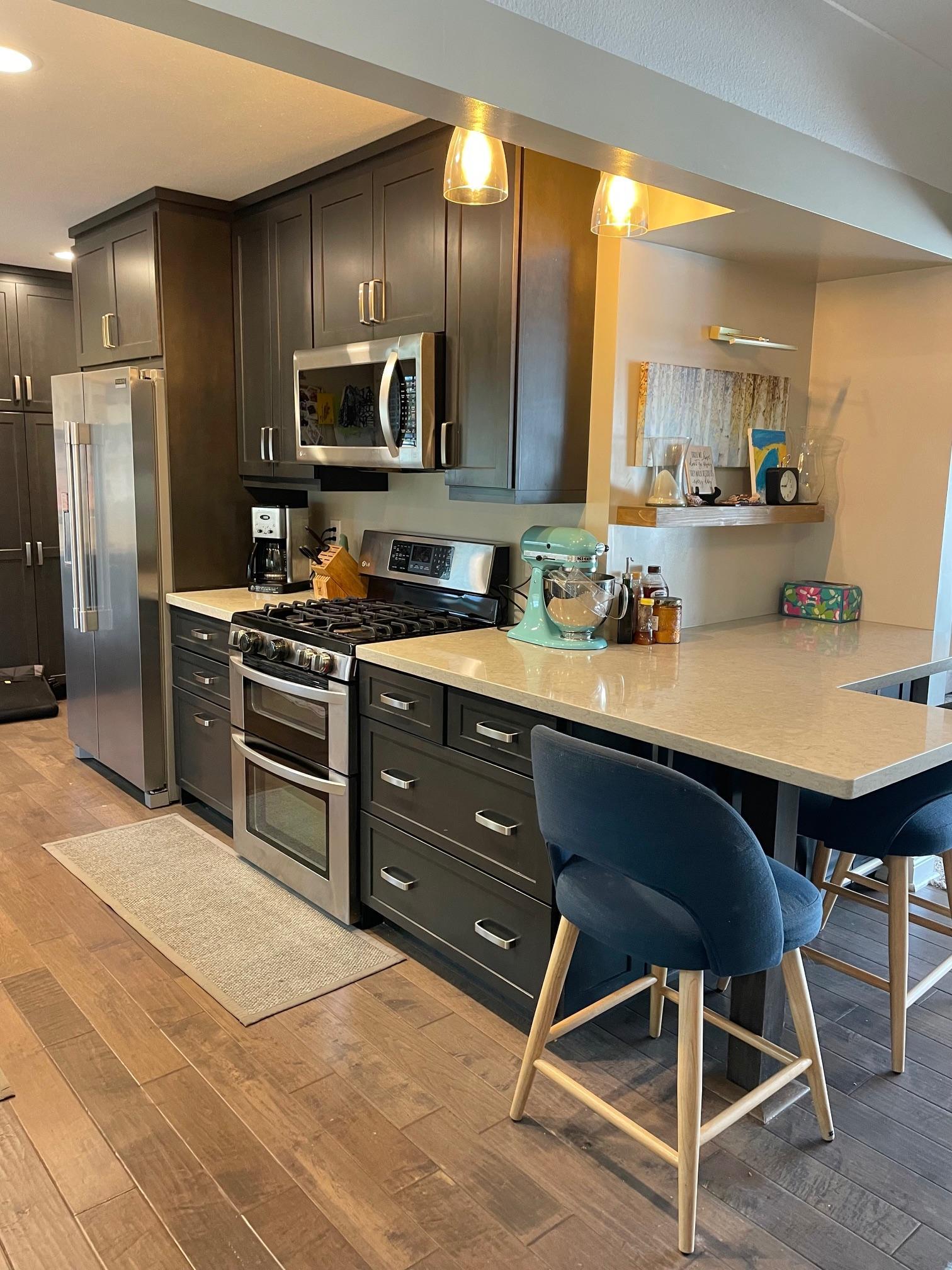 Eat-in kitchen area is great for socializing while food is being prepared!