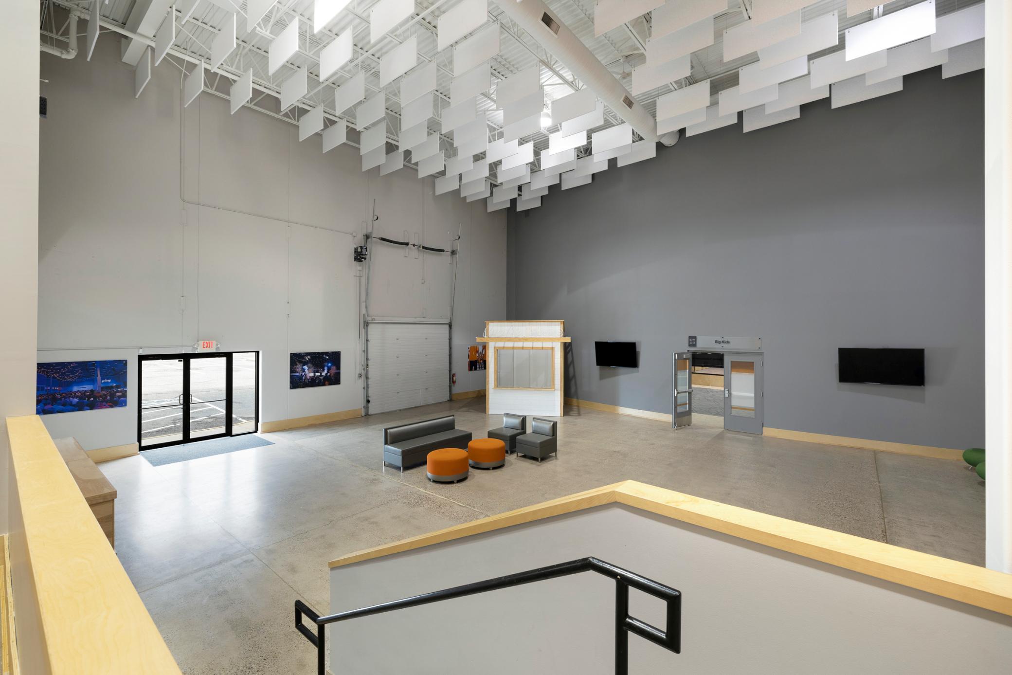 Former Creative Church - Hwy 65 NE_015.jpg