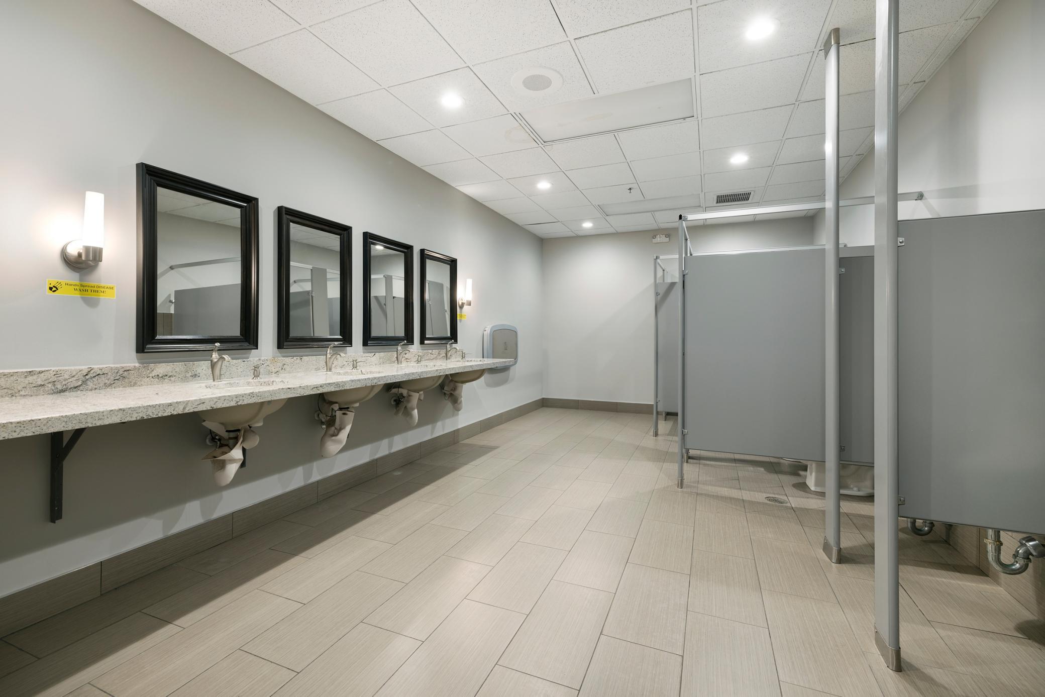 Former Creative Church - Hwy 65 NE_027.jpg