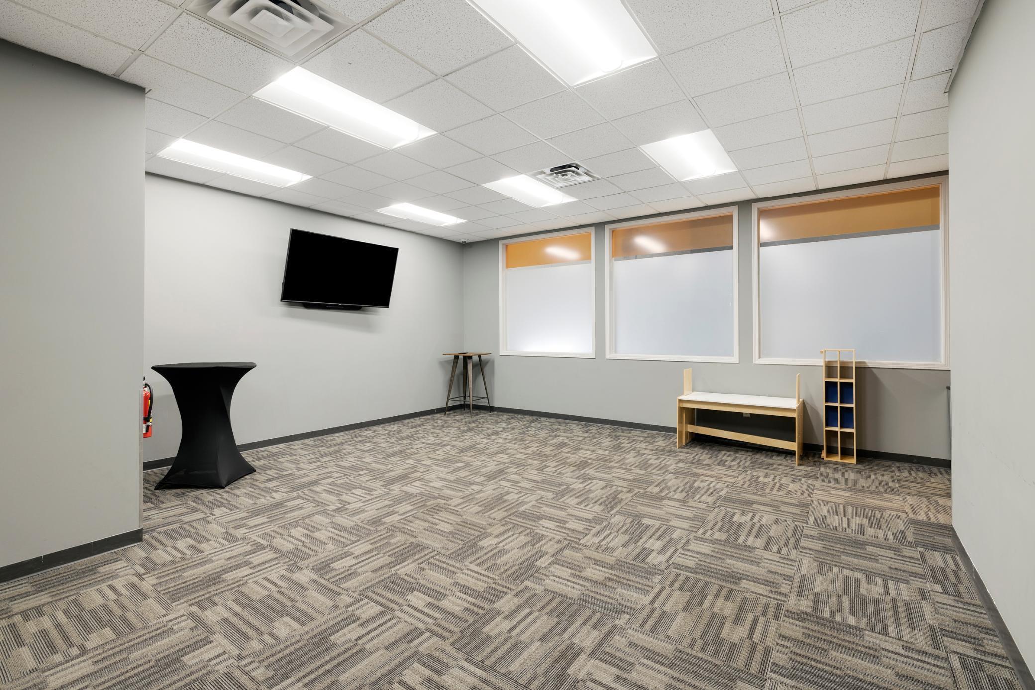 Former Creative Church - Hwy 65 NE_024.jpg