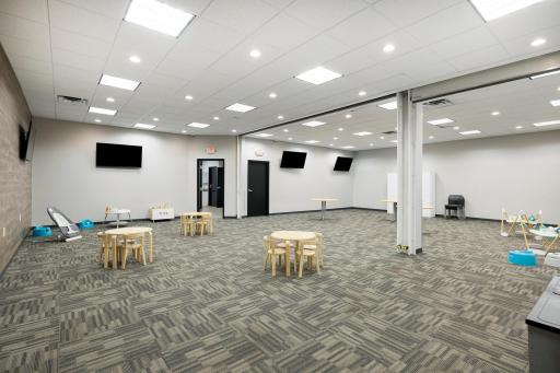 Former Creative Church - Hwy 65 NE_022.jpg