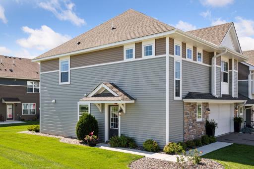 9462 Bridle Way, Victoria, MN 55386
