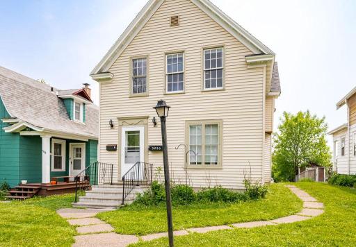 3820 W 6th Street, Duluth, MN 55807