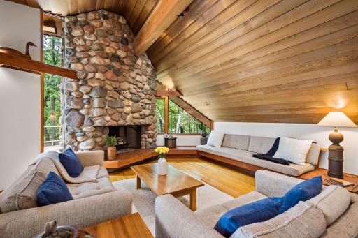 Fabulous, open space to gather or relax