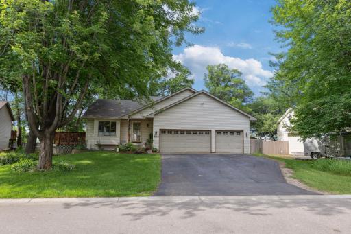 3147 94th Lane NE, Minneapolis, MN 55449