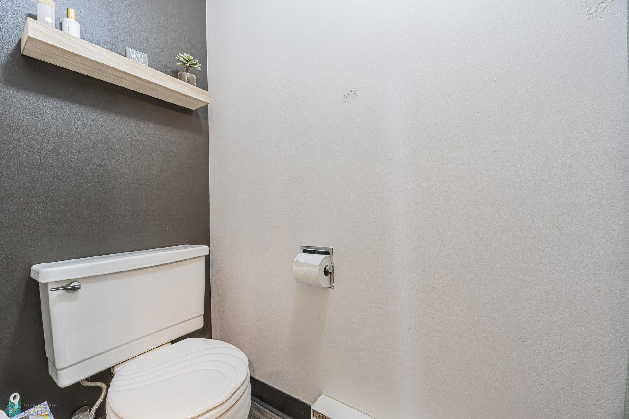 1430 5th St N Unit 104, Fargo, ND 58102-26.jpg