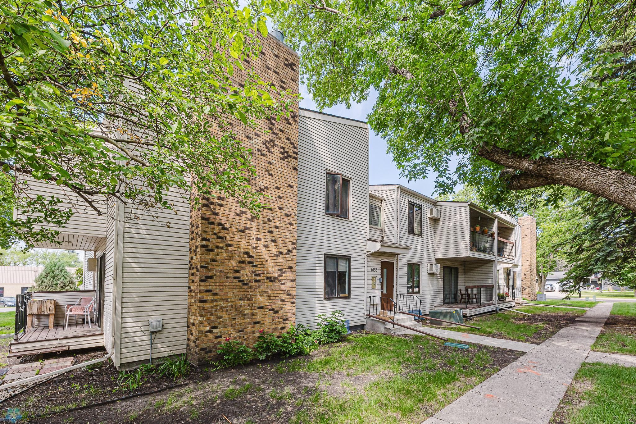 1430 5th St N Unit 104, Fargo, ND 58102-2.jpg