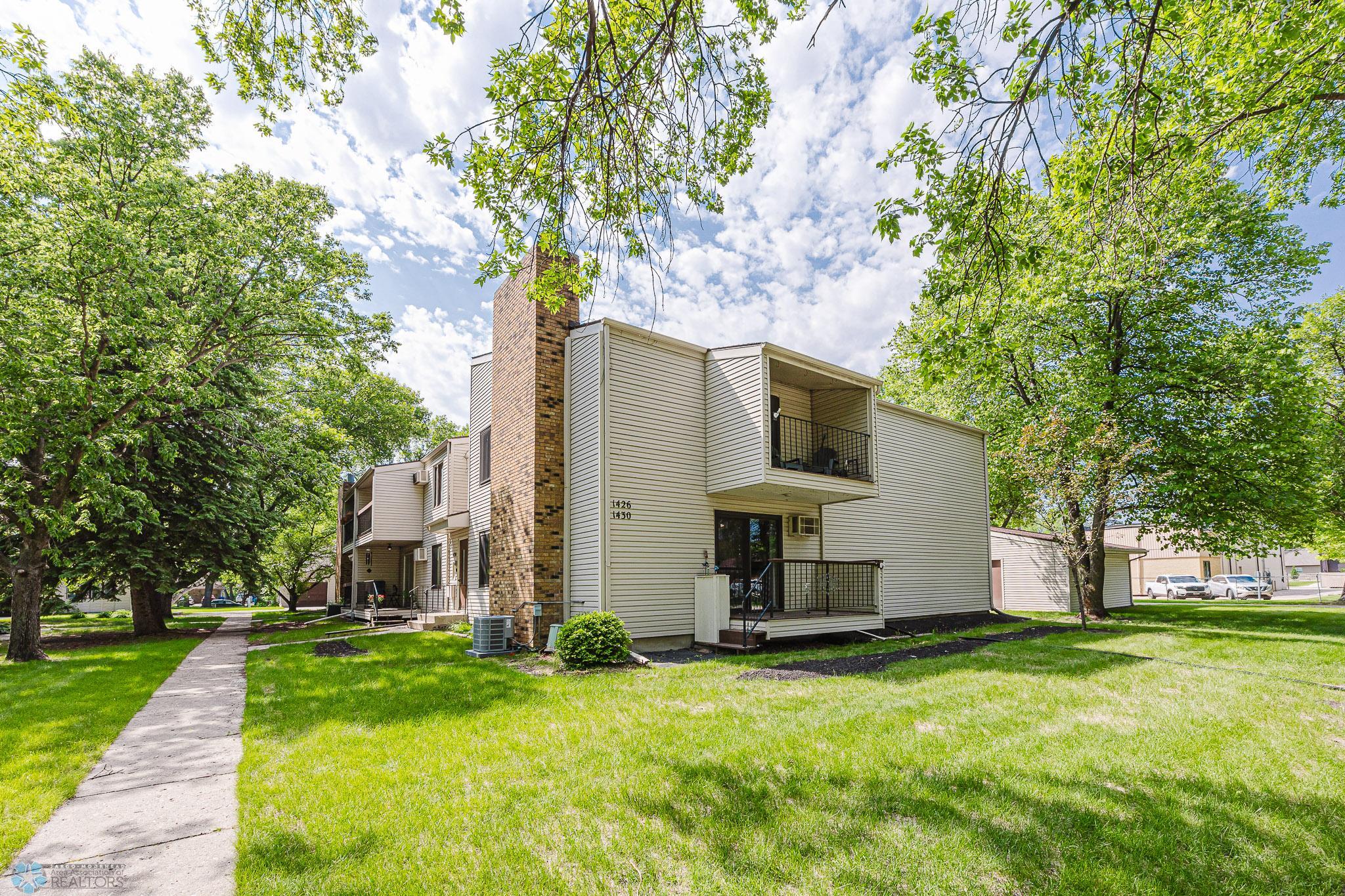 1430 5th St N Unit 104, Fargo, ND 58102-3.jpg
