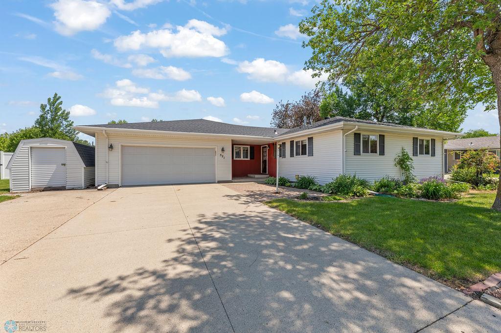 Driveway & front exterior