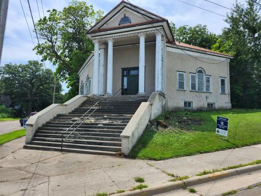 601 W Clark Street, Albert Lea, MN 56007