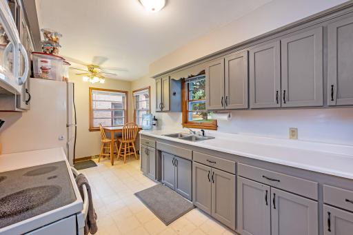 1149 7th Ave S South Saint Paul MN-16.jpg