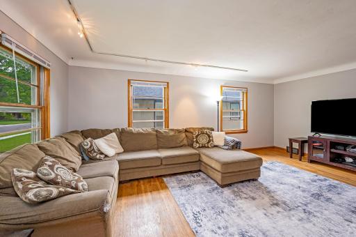 1149 7th Ave S South Saint Paul MN-14.jpg