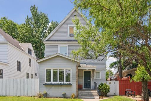 3208 Pleasant Avenue, Minneapolis, MN 55408