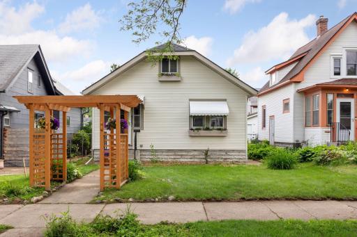 4223 12th Avenue South - Spacecrafting - 0001.jpg