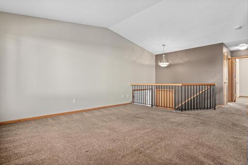 7289 32nd Avenue N, Minneapolis, MN 55427