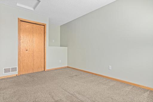 7289 32nd Avenue N, Minneapolis, MN 55427