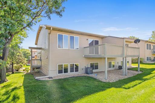 7289 32nd Avenue N, Minneapolis, MN 55427