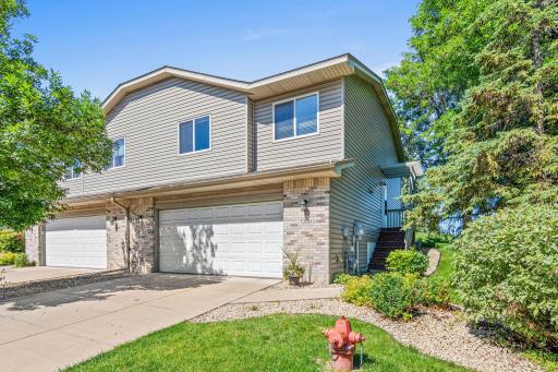 7289 32nd Avenue N, Minneapolis, MN 55427