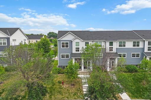 3141 Clover Ridge Drive, Chaska, MN 55318