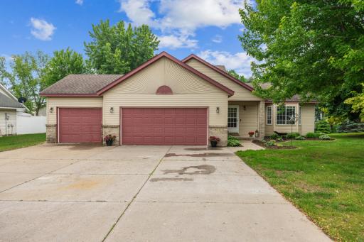620 Acacia Drive S, Annandale, MN 55302