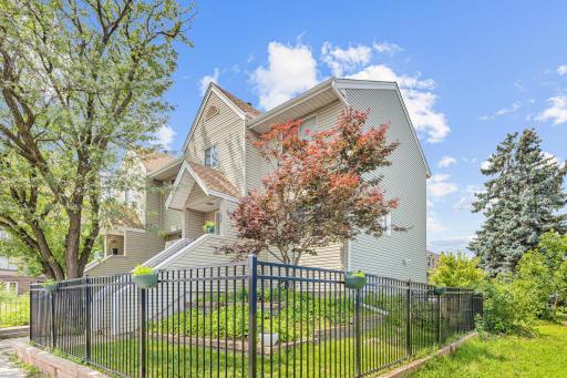 1824 4th Avenue S, Minneapolis, MN 55404