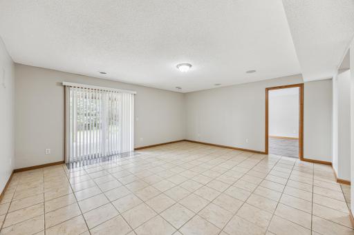 6773 Urbandale Lane N, Maple Grove, MN 55311