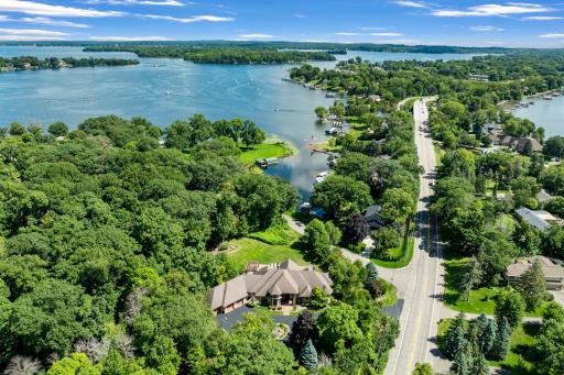 The estate is centrally located with a short walk or bike ride to Navarre, an 8-minute drive to Excelsior / Highway 7 and a 14-minute drive to Wayzata / Highway 12. Reach downtown Minneapolis in 27 minutes and MSP Airport in 35 minutes.