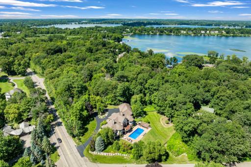 The estate is centrally located with a short walk or bike ride to Navarre, an 8-minute drive to Excelsior / Highway 7 and a 14-minute drive to Wayzata / Highway 12. Reach downtown Minneapolis in 27 minutes and MSP Airport in 35 minutes.