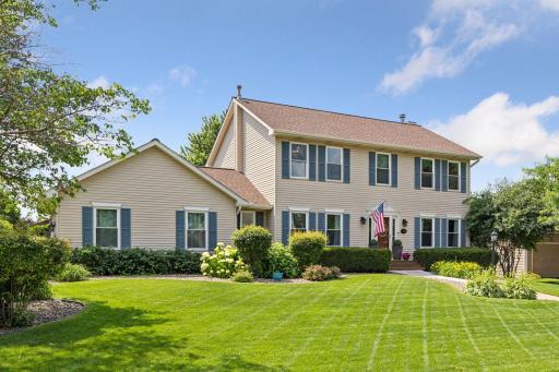 1732 Orchard Drive, Woodbury, MN 55125